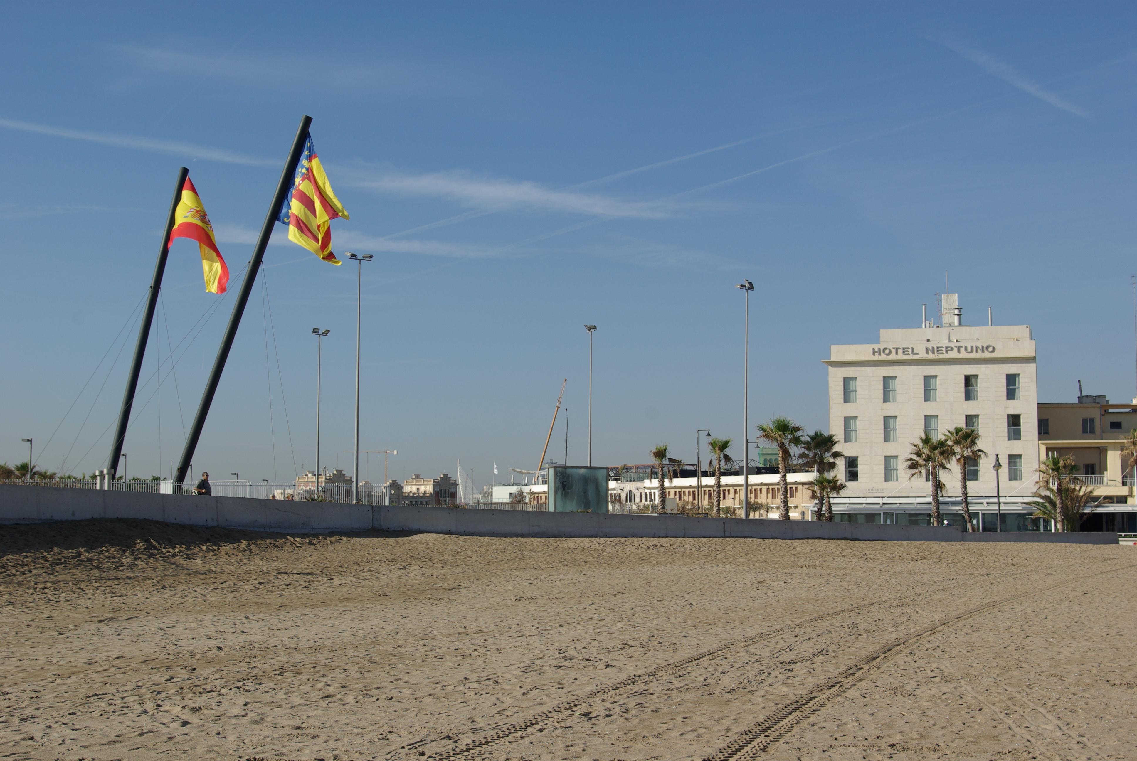 Hotel Neptuno Playa & Spa บาเลนเซีย ภายนอก รูปภาพ