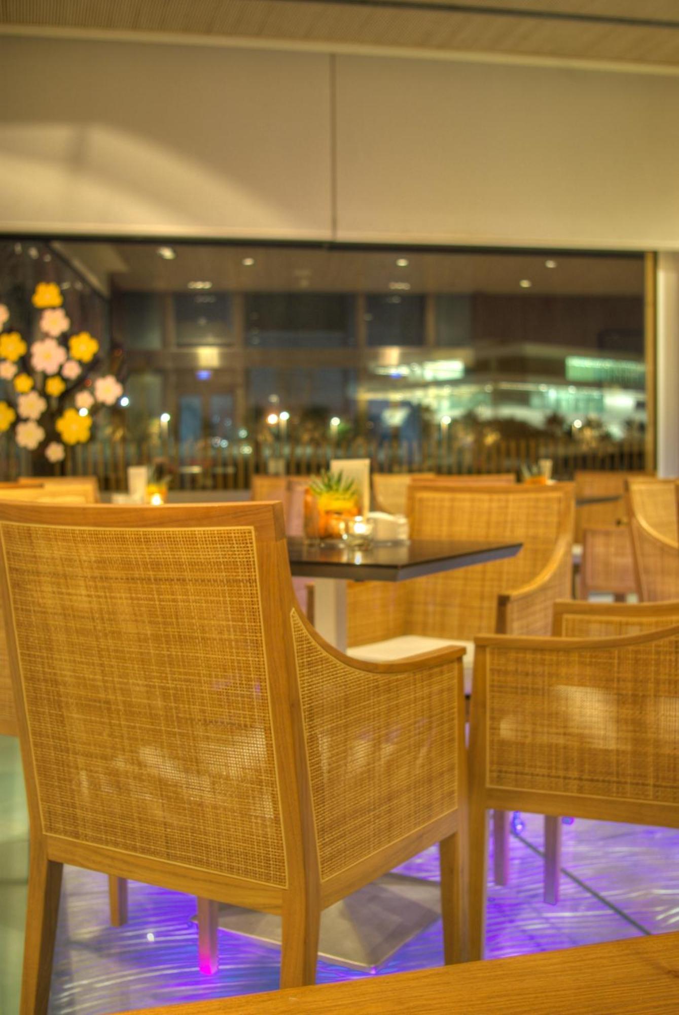 Hotel Neptuno Playa & Spa บาเลนเซีย ภายนอก รูปภาพ